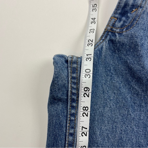 Vintage Levi’s 550 High Waist Waist fit Jeans - Picture 5 of 9